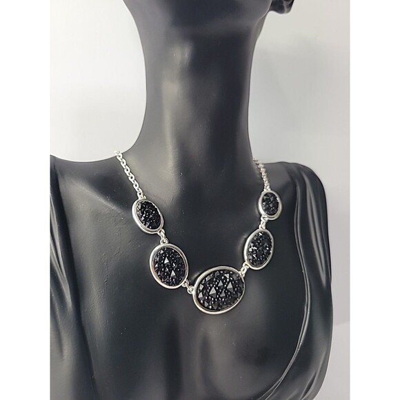 Vintage Black Druzy Style Statement Necklace Silver Tone Oval Faceted Stones - Picture 3 of 10